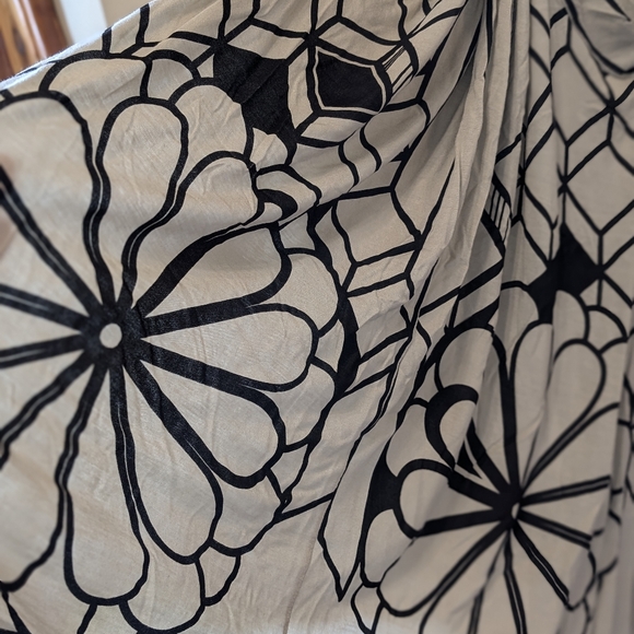 Ringspun Beige Geometric Flower Print Dress - Picture 2 of 4